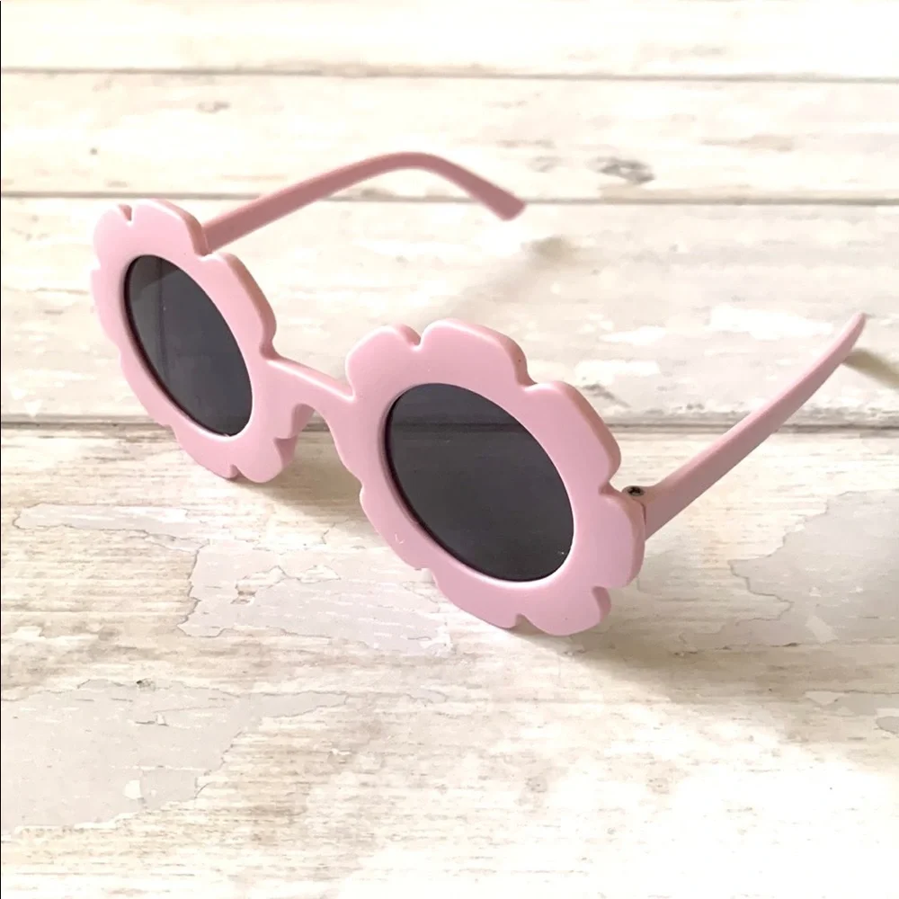 BabyGap Kids Lavender Pink Purple Flower Power Sunglasses Baby Toddler Gap NEW